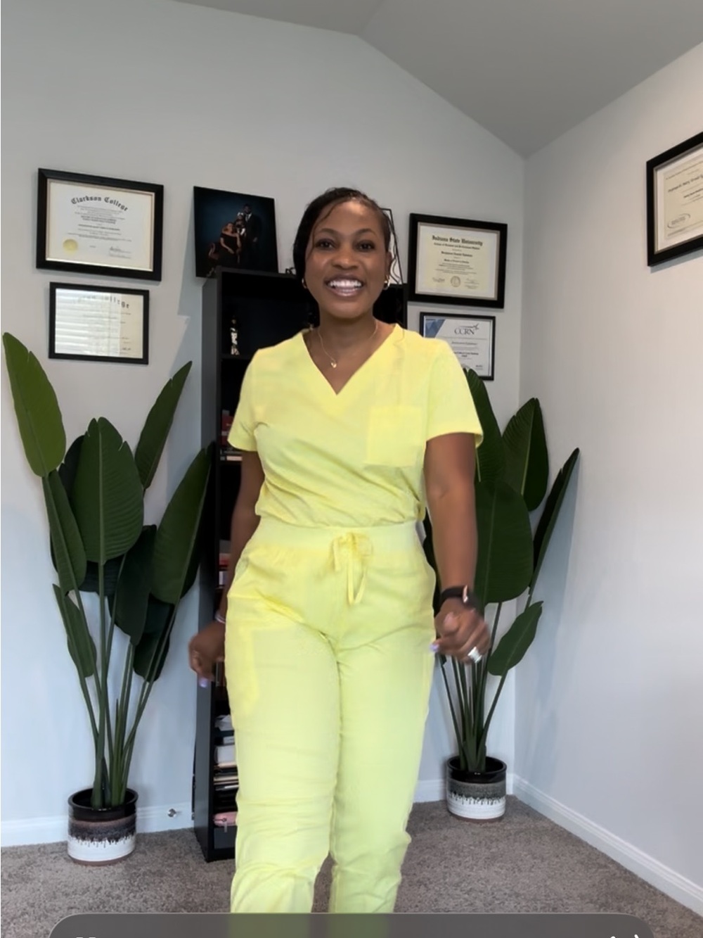 Uniform Advantage High Waist Butter Soft Stretch Scrun wTop and pants t